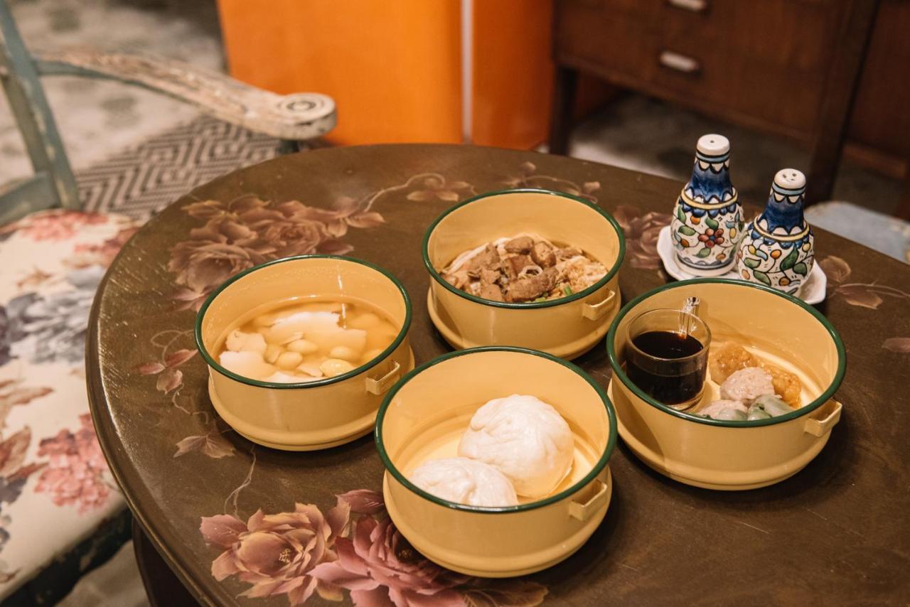 Lhong Yaowarat Hostel Банкок Екстериор снимка