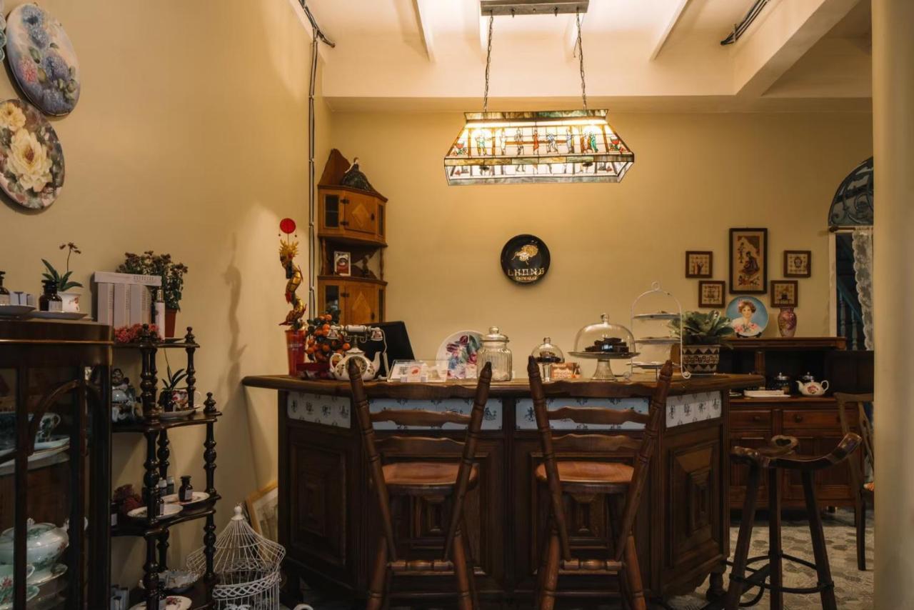 Lhong Yaowarat Hostel Банкок Екстериор снимка