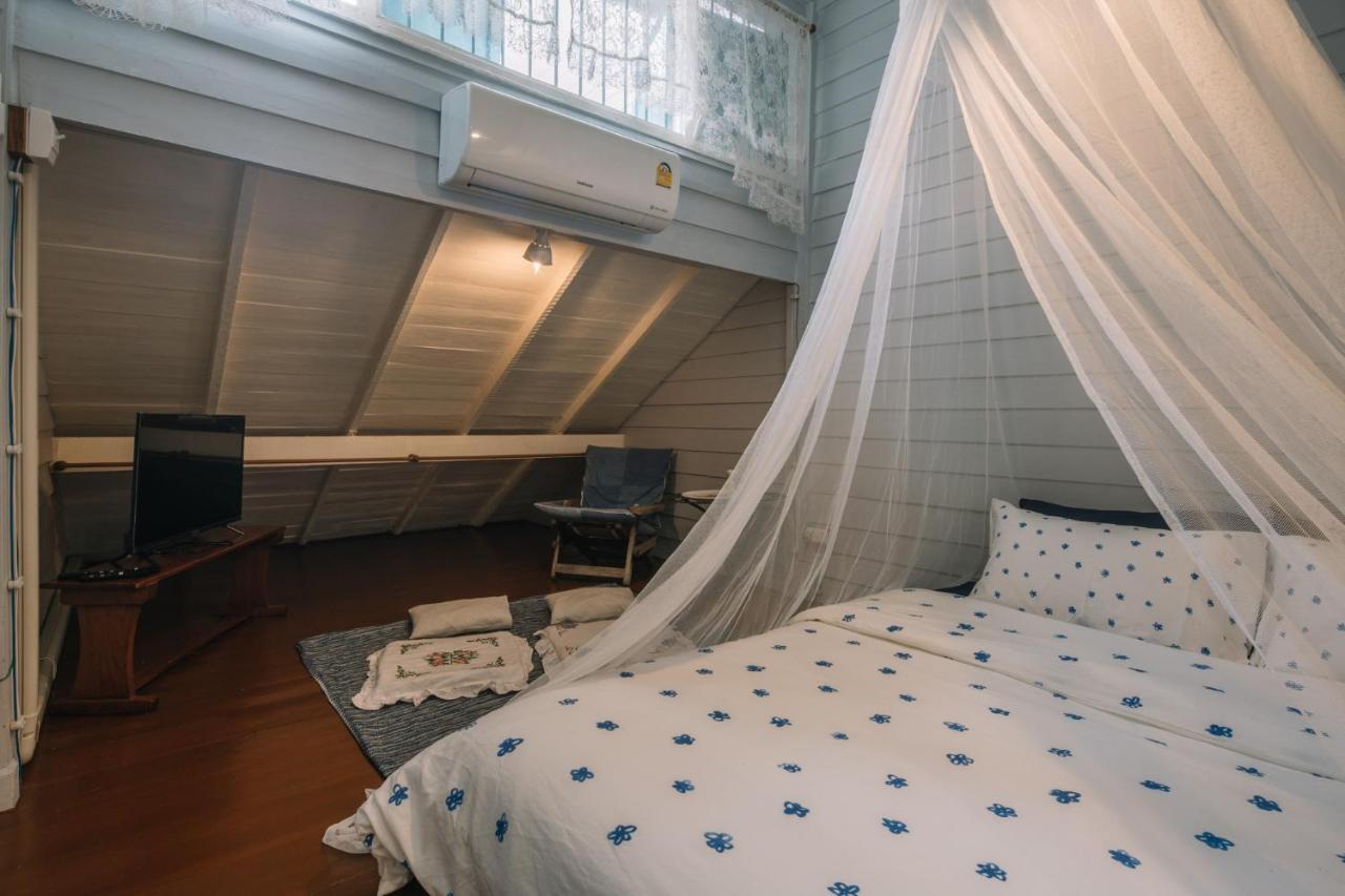 Lhong Yaowarat Hostel Банкок Екстериор снимка