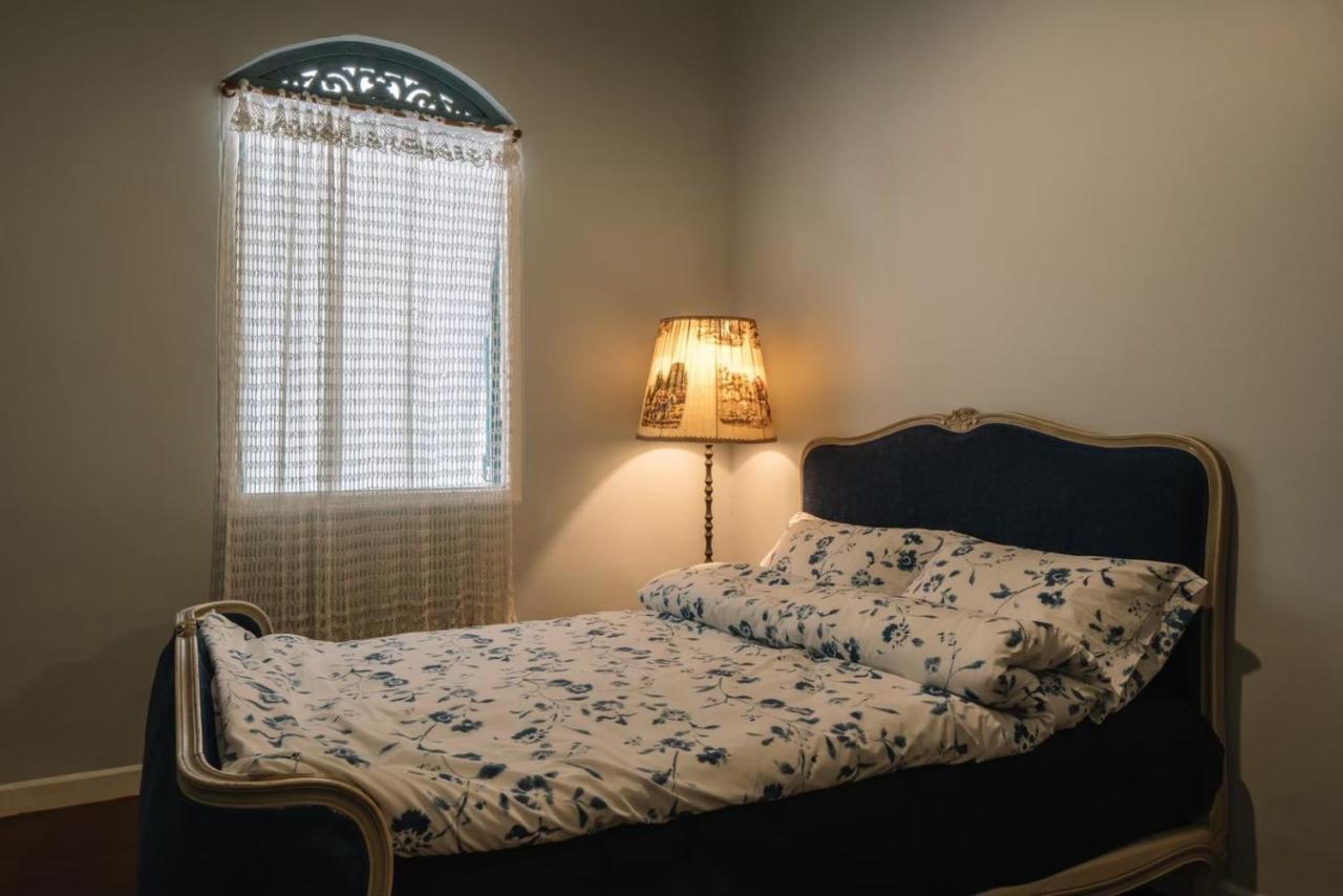 Lhong Yaowarat Hostel Банкок Екстериор снимка