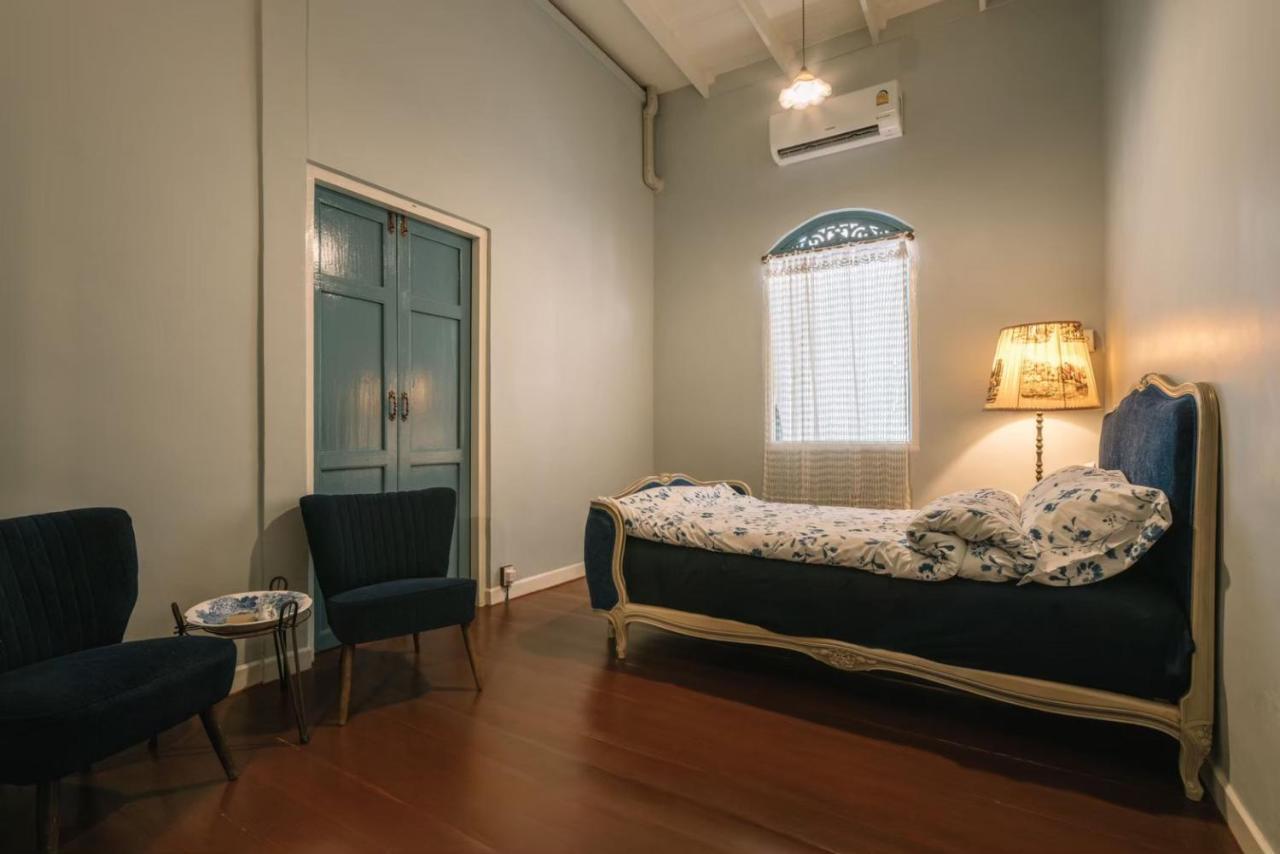 Lhong Yaowarat Hostel Банкок Екстериор снимка