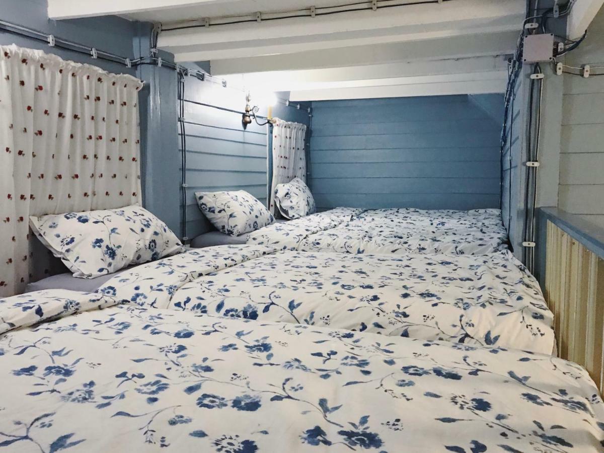 Lhong Yaowarat Hostel Банкок Екстериор снимка
